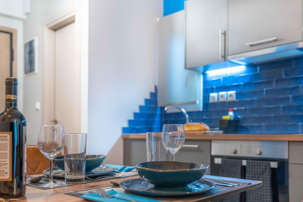 Suites 05-06 - Smart Cozy Suites - Large 2 Bedroom, Near Athens And Metro Kültér fotó